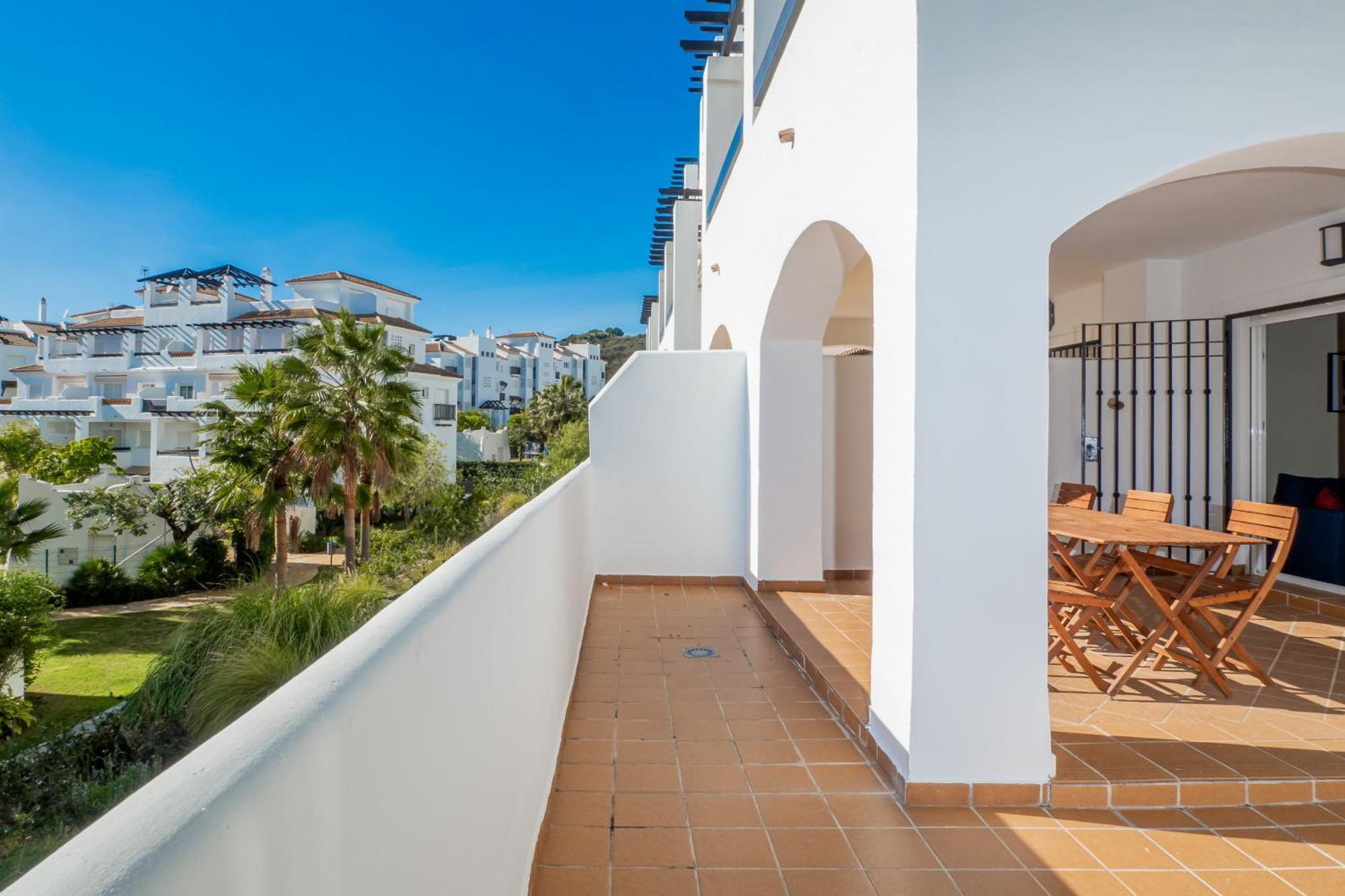 2044-Groundfloor with huge terrace&pools Appartement Manilva Buitenkant foto